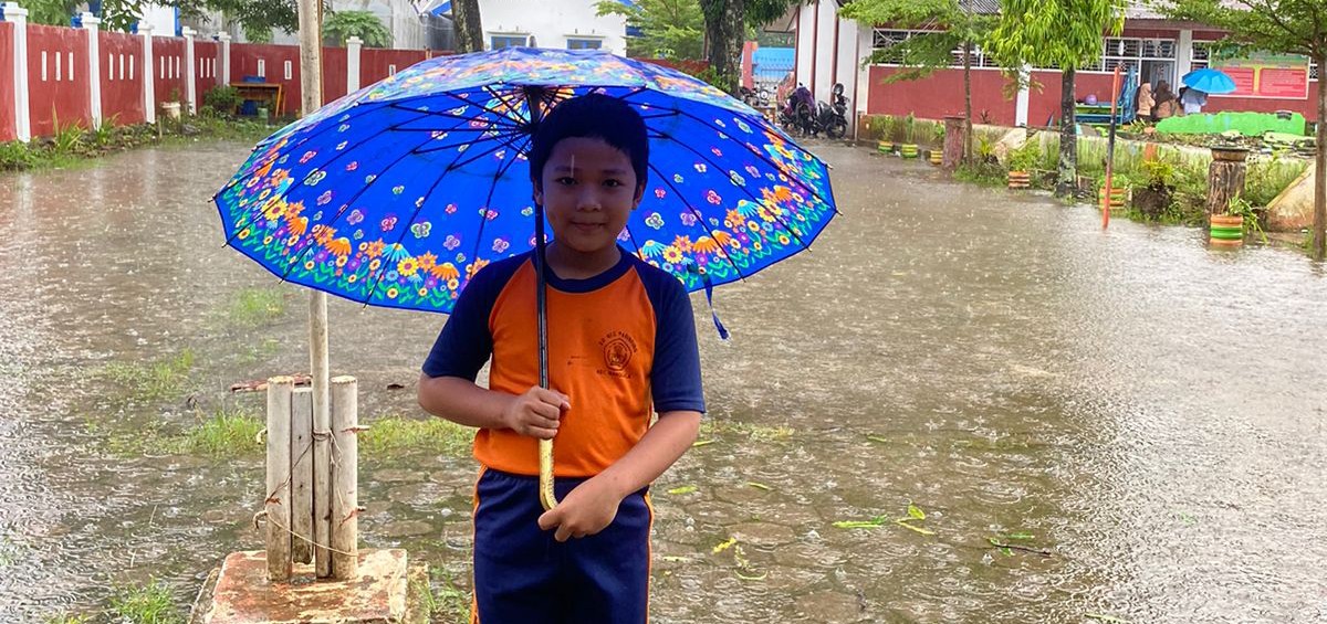 Hujan Deras, Puluhan Murid SD Negeri Parinring Tidak Masuk Sekolah