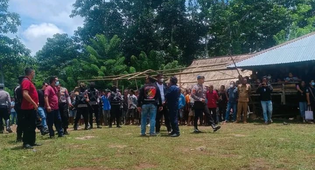Meninggal Tak Wajar, Makam Axi Rambu Kareri Toga di Bongkar untuk Autopsi