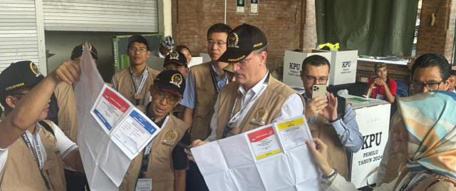 Kala TPS Didatangi Banyak ‘Bule’ dari Berbagai Negara