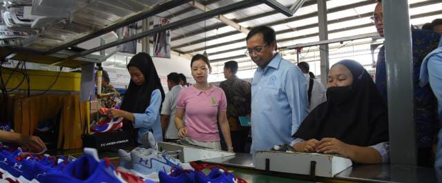 Tindaklanjuti Aduan Masyarakat, Komisi VI Tinjau Perusahaan yang Diduga Terapkan UMK Rendah