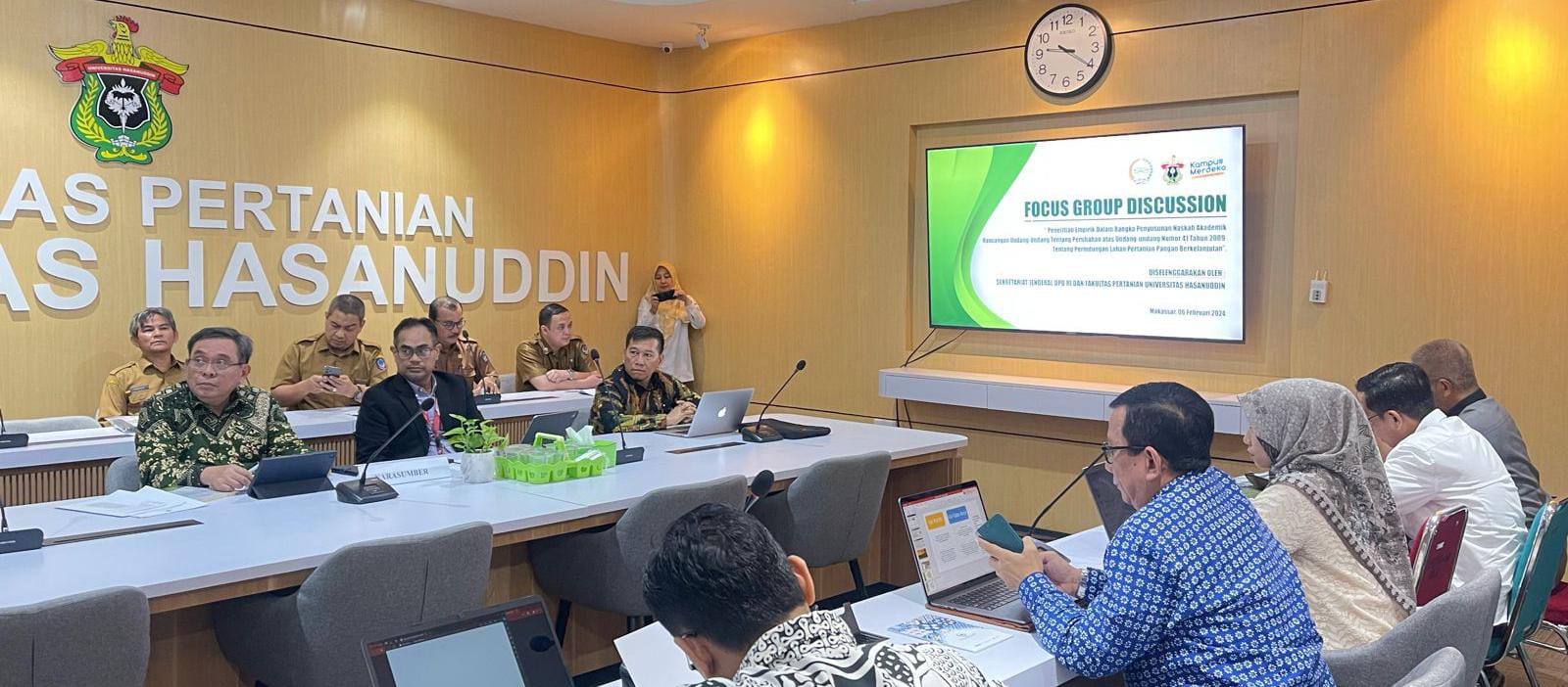 Komite II DPD RI Menggali Informasi Empiris dalam Rangka Penyusunan Naskah Akademik Perubahan UU 41 Tahun 2009 tentang PLP2B di Universitas Hassanudin