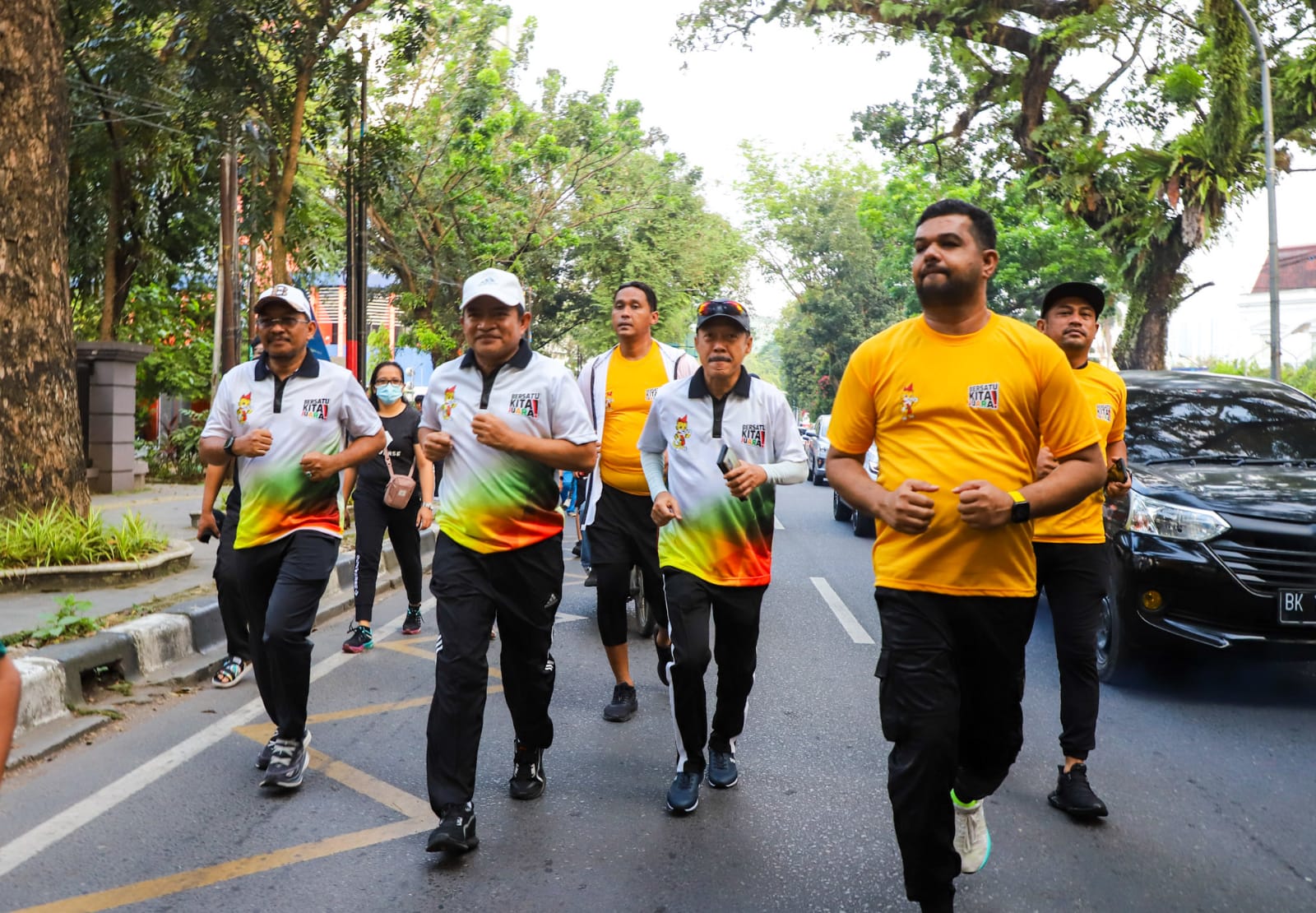 Ribuan Masyarakat Semarakkan Road To PON XXI, Pj Gubernur Sumut Harap Tumbuhkan Rasa Memiliki