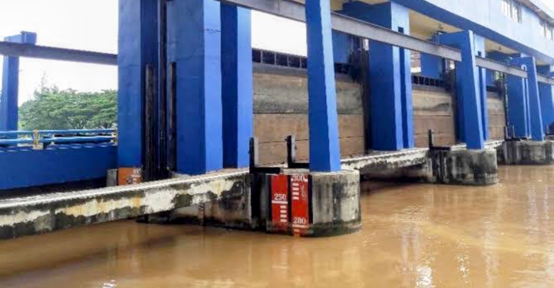 Pemerintah DKI Keluarkan Peringatan Siaga 3 Pintu Air Pasar Ikan