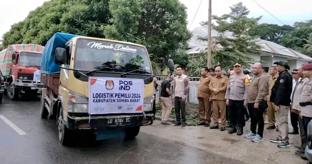 Bupati Sumba Barat Melepas Pendistribusian Logistik Pemilu 2024