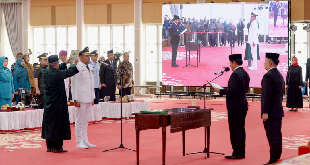 Pj Gubernur Sumut Lantik Faisal Hasrimy jadi Pj Bupati Langkat Harap Bisa Maksimalkan Potensi Daerah