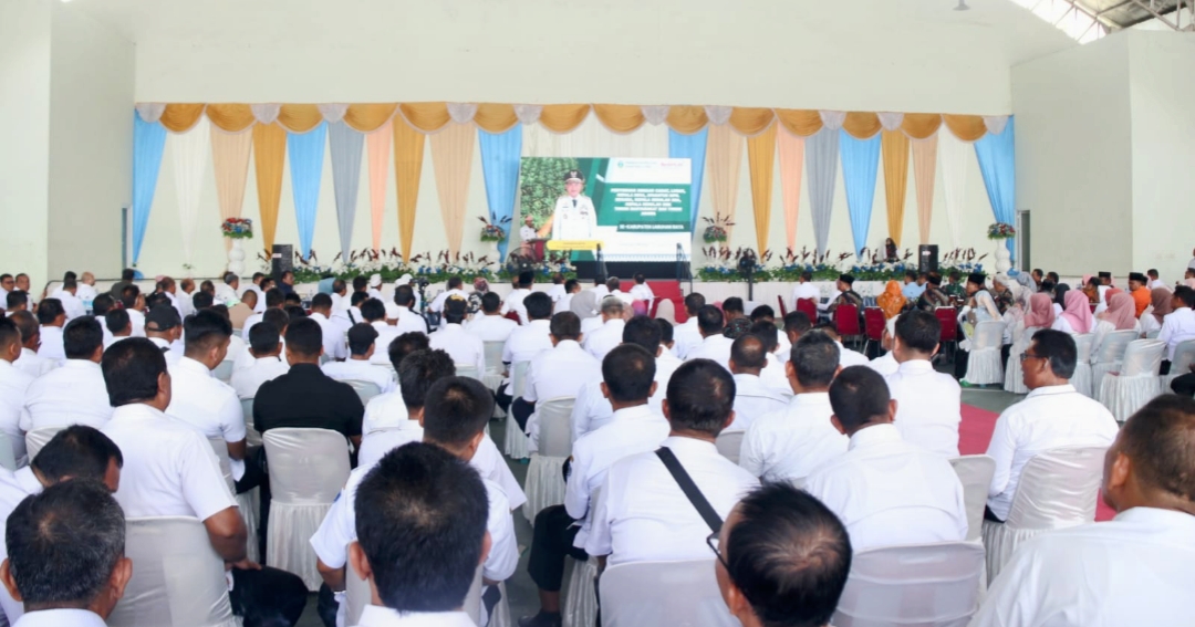 Silaturahmi dengan Masyarakat Labuhanbatu Raya, Pj Gubernur Sumut Sampaikan Tiga Strategi Pengembangan Potensi Ekonomi Kerakyatan