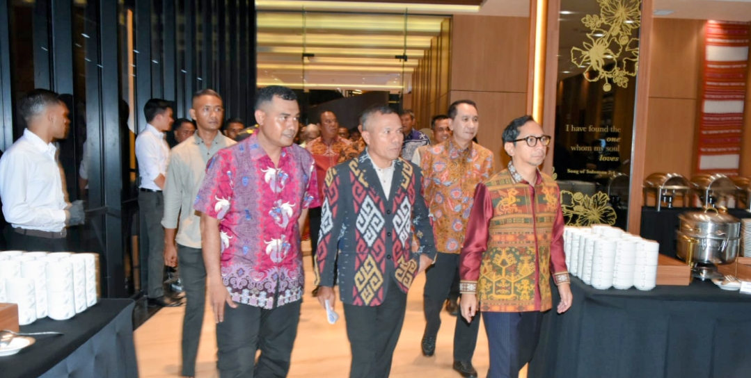 Pj Gubernur NTT Hadiri Acara Lepas Sambut Danrem 161/Wira Sakti