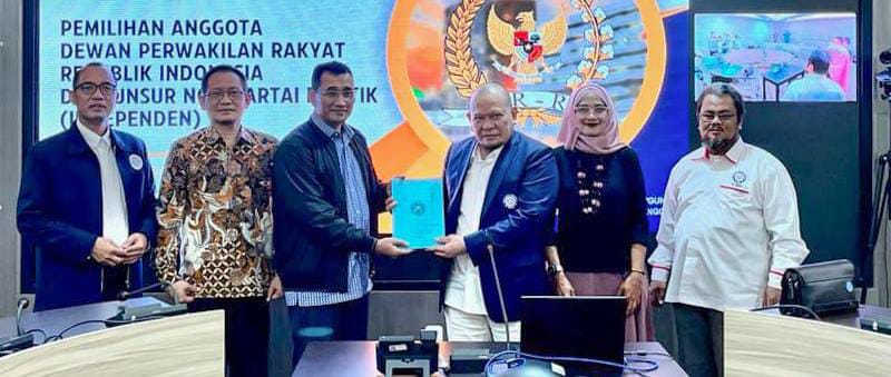 Ujian Kualifikasi Doktor di Unair, Ketua DPD RI Tawarkan Gagasan Anggota DPR RI Juga Diisi Non-Partai
