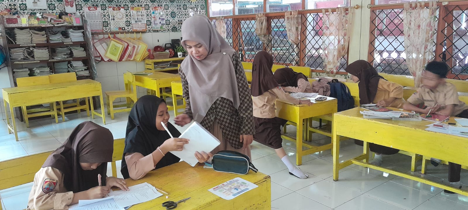 Motivasi Anak Belajar Bahasa Inggris Cukup Tinggi