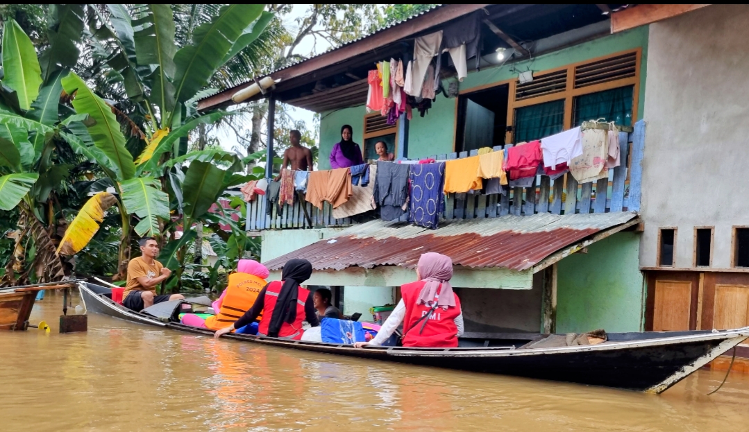 Empat Kecamatan Terendam Banjir Di Kabupaten Melawi, Kalimantan Barat