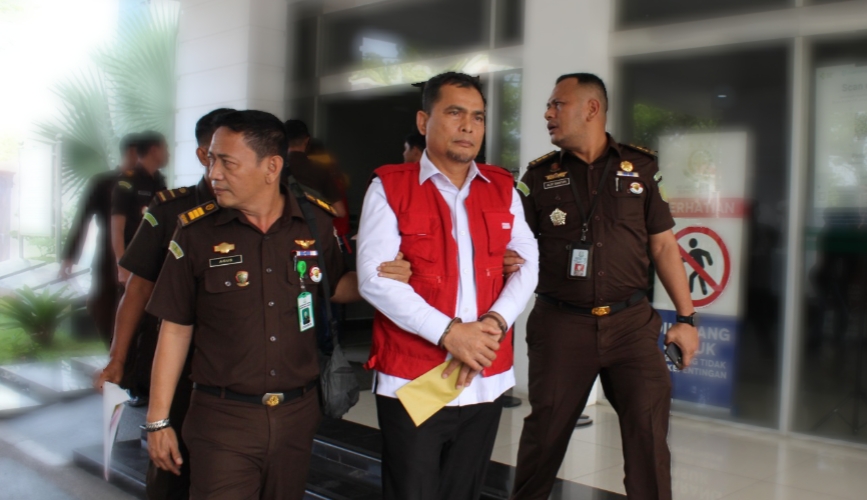 Dugaan Mark-Up APD Covid-19 Tahun 2020, Kadis Kesehatan Provsu dan Rekanan ditahan Kejati Sumut