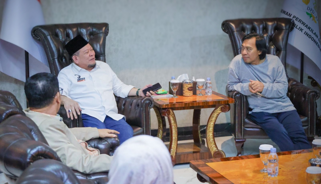 Buka Puasa Dengan Ketua DPD RI Komeng Tanya Beda Sistem Indonesia dan Amerika