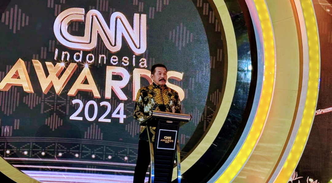 Apresiasi Jaksa Agung di Acara CNN Indonesia Award