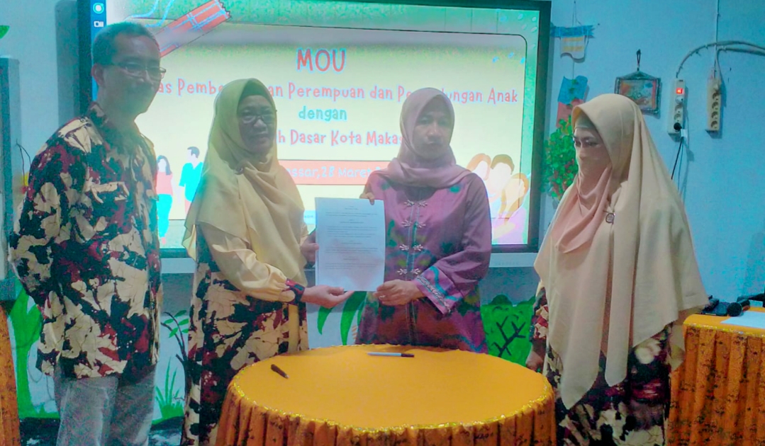 DP3A Kota Makassar Tandatangan MoU Tentang SRA dengan 15 SD