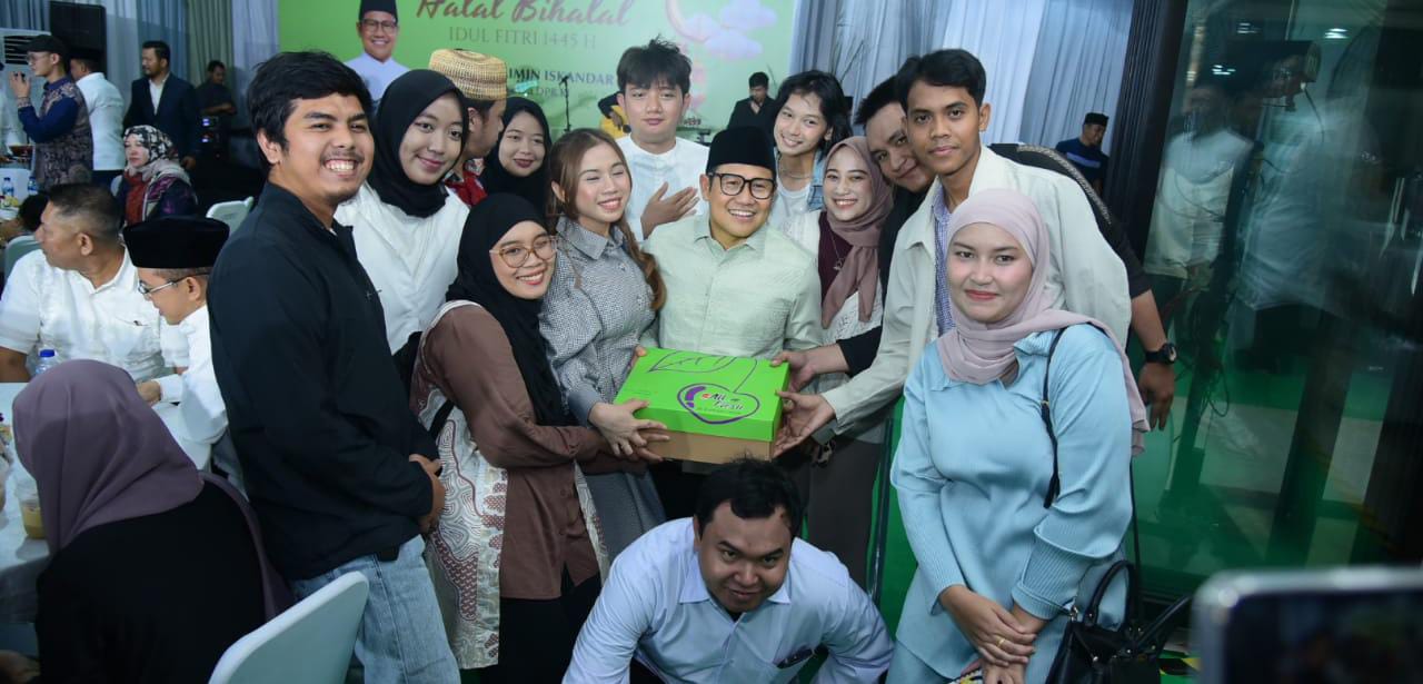 Hangatnya Momen Halal Bihalal di Kediaman Cak Imin: Kolega Politisi hingga Kesetjenan Turut Hadir