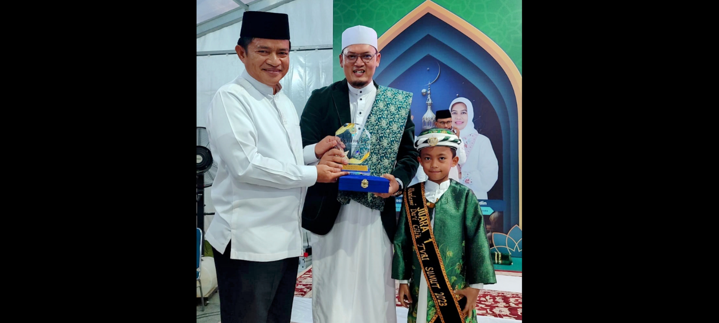 Pj Gubernur Mendapat Penghargaan Sebagai Ayah Duta Dai Cilik TVRI Sumut