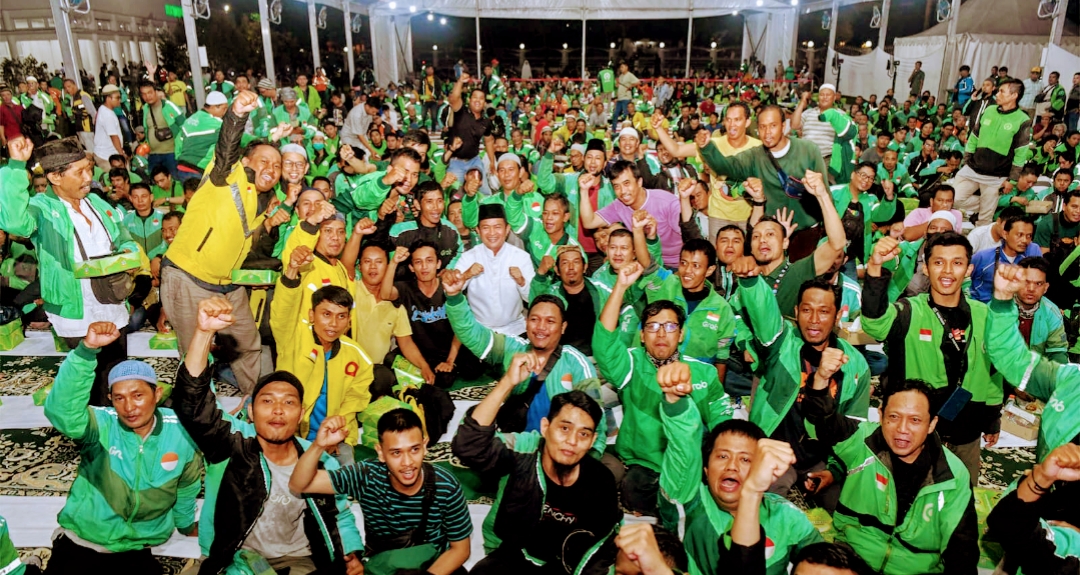 Hari Terakhir Buka Puasa Bersama Pj Gubernur Sumut Membludak 'Dipenuhi Ojol dan Masyarakat'