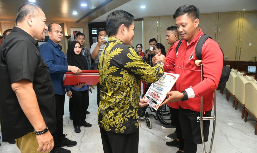 Harumkan Sumut di Ajang Internasional, Pj Gubernur Beri Bonus Rp3.1 Miliar ke Atlet Penyandang Disabilitas