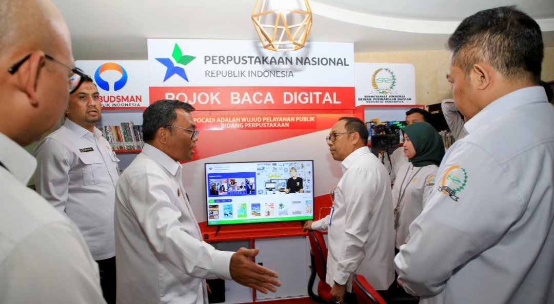 Kerjsama Dengan Perpustakaan Nasional, Setjen DPD RI Luncurkan Pojok Baca Digital