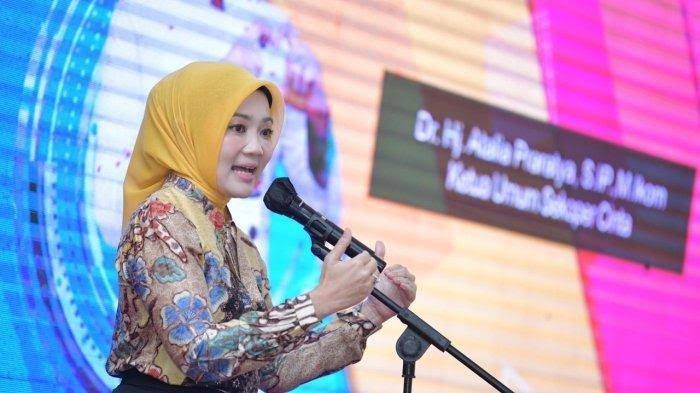 Golkar Tugaskan Istri Ridwan Kamil Untuk Pilkada Kota Bandung 2024