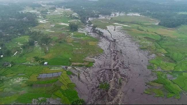 Waspada, BMKG Keluarkan Peringatan Potensi Banjir Lahar Hujan Susulan Gunung Merapi Sumbar
