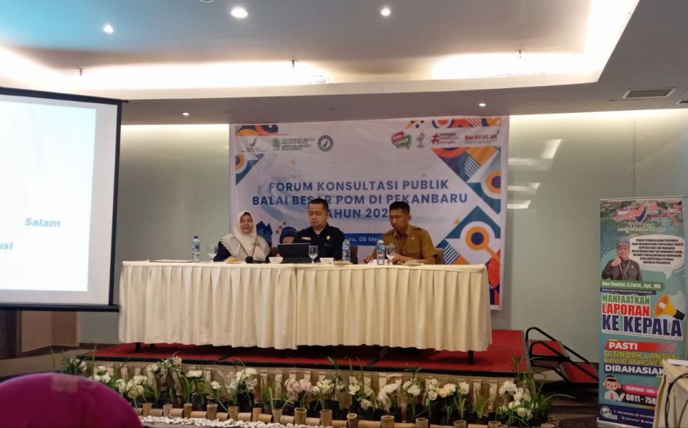 Mewakili Pj Gubri, Kadiskes Riau Buka Forum Konsultasi Publik BPOM Pekanbaru