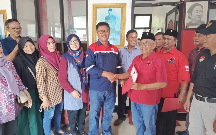 Pilih Jalur PDI P Sutrisno St. Kembalikan Formulir ke DPC PDI Perjuangan Akan Maksimalkan Potensi Alam