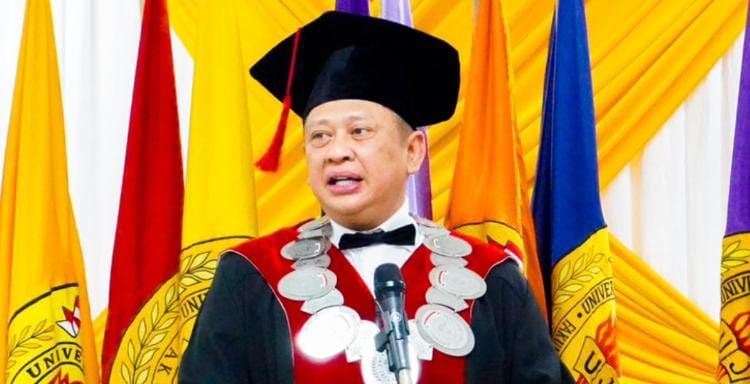 Gotong Royong dan Menghidupi Kewajiban Check and Balances
