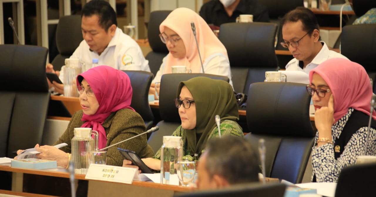 Komite II Dorong Agar RUU KSDAHE Dapat Segera Disahkan Sebagai UU