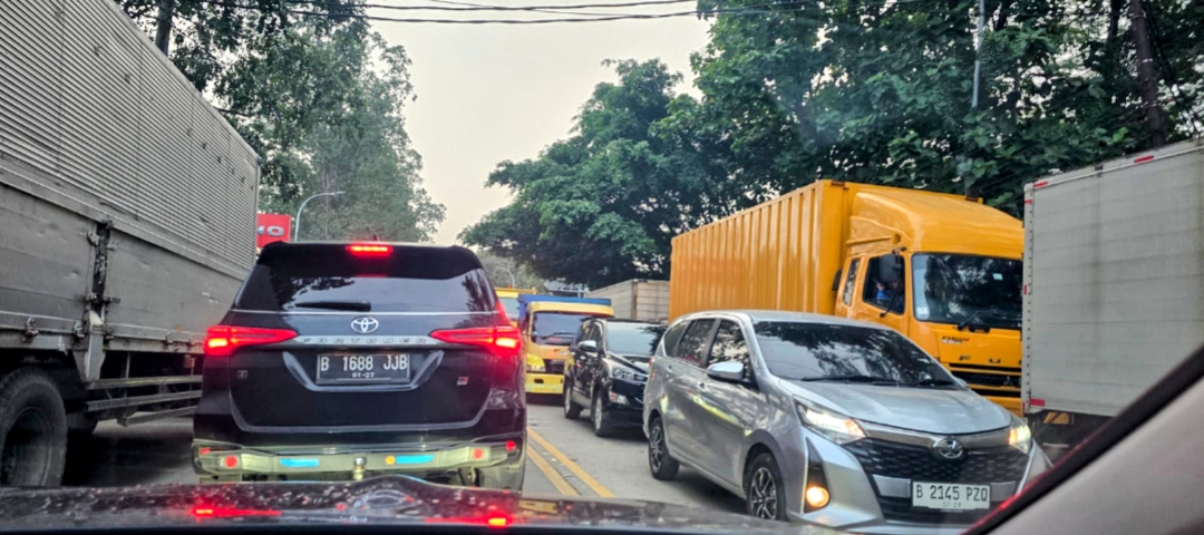 Surati KemenPUPR, Apindo Banten Keluhkan Kemacetan Perbaikan Jalan di Tangerang