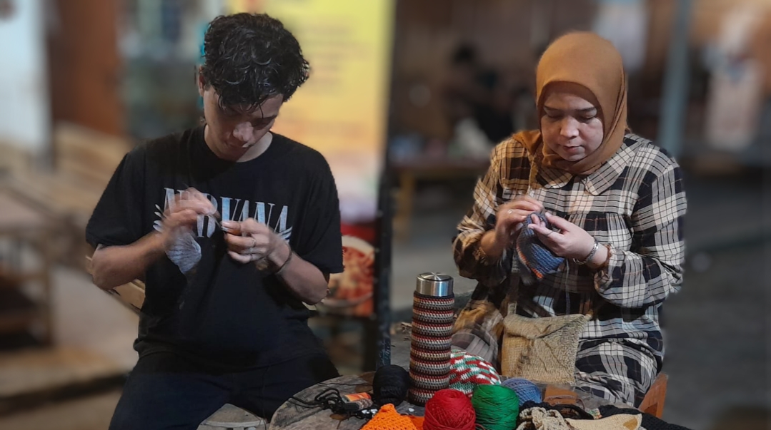 Pengelola Kedai Sahabat Kasumba Nur Linda Sukma Waziza: Kreativitas Itu Bisa di Mana Saja