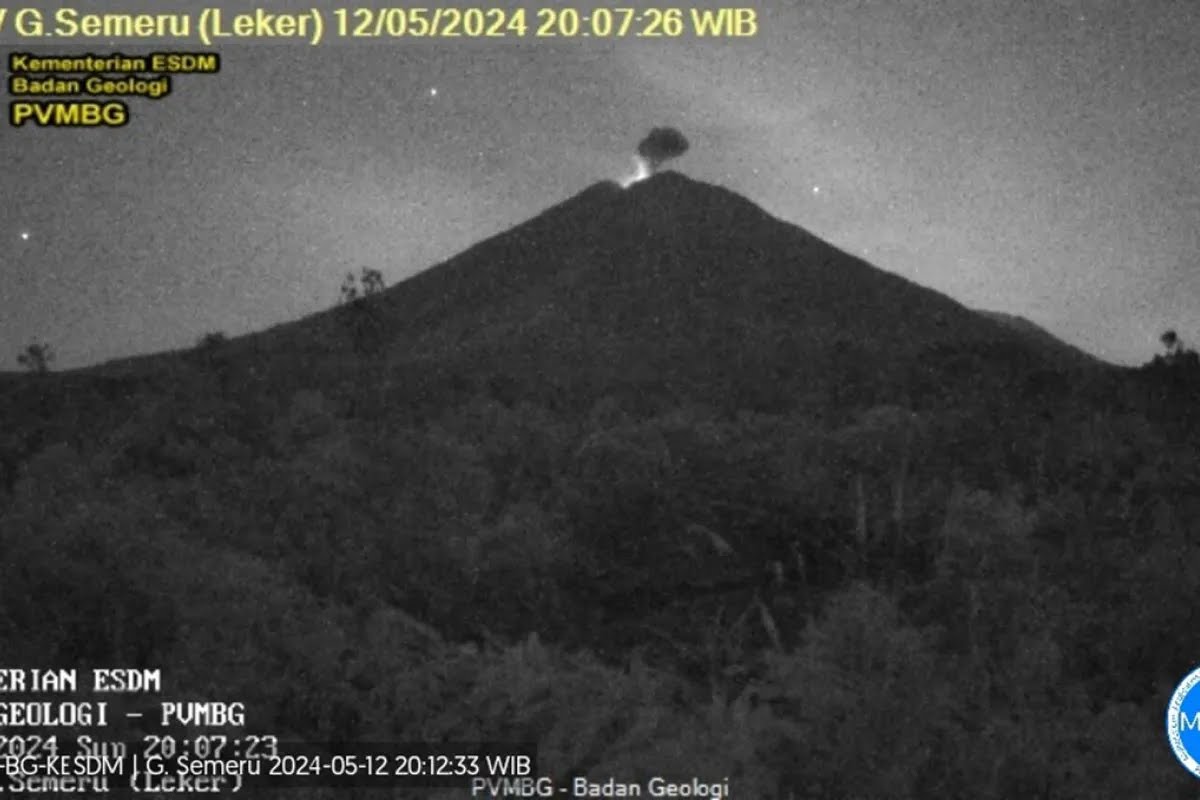 Gunung Semeru Kembali Erupsi