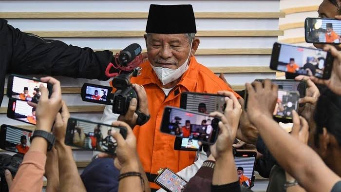 Ditahan KPK, Gubernur Malut Non Aktif Diduga Lakukan TPPU Sampai 100 Miliar Lebih
