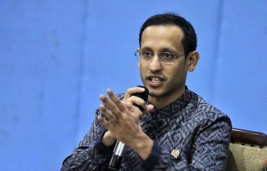 Nadiem Batal Naikkan UKT Tahun Ini Usai Bertemu Jokowi