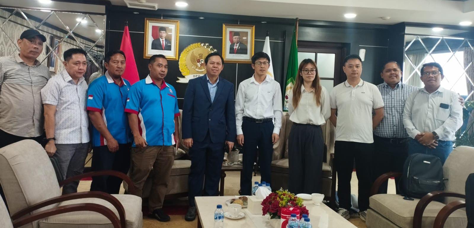 Terima Kunjungan Utusan Perusahaan Elektronik China, Sultan Minta Pindahkan Pabrik Ke Indonesia