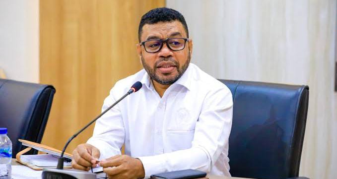Filep Minta Pemprov Libatkan Masyarakat Adat dalam Penghitungan PNPB Hasil Hutan Kayu di Kawasan Pabrik Pupuk Fakfak