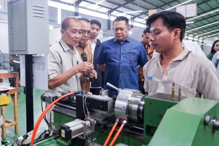Bamsoet Resmikan Pabrik Amunisi Swasta Pertama di Indonesia