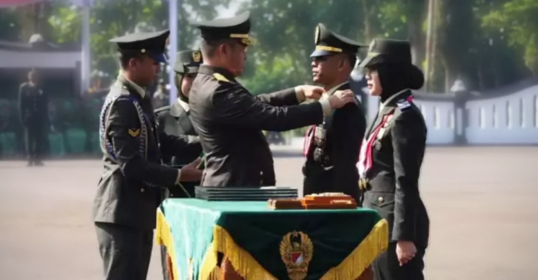 Kepala Staf Angkatan Darat Jenderal TNI Maruli Simanjuntak Lantik 1.064 Perwira Prodi Diktupka AD