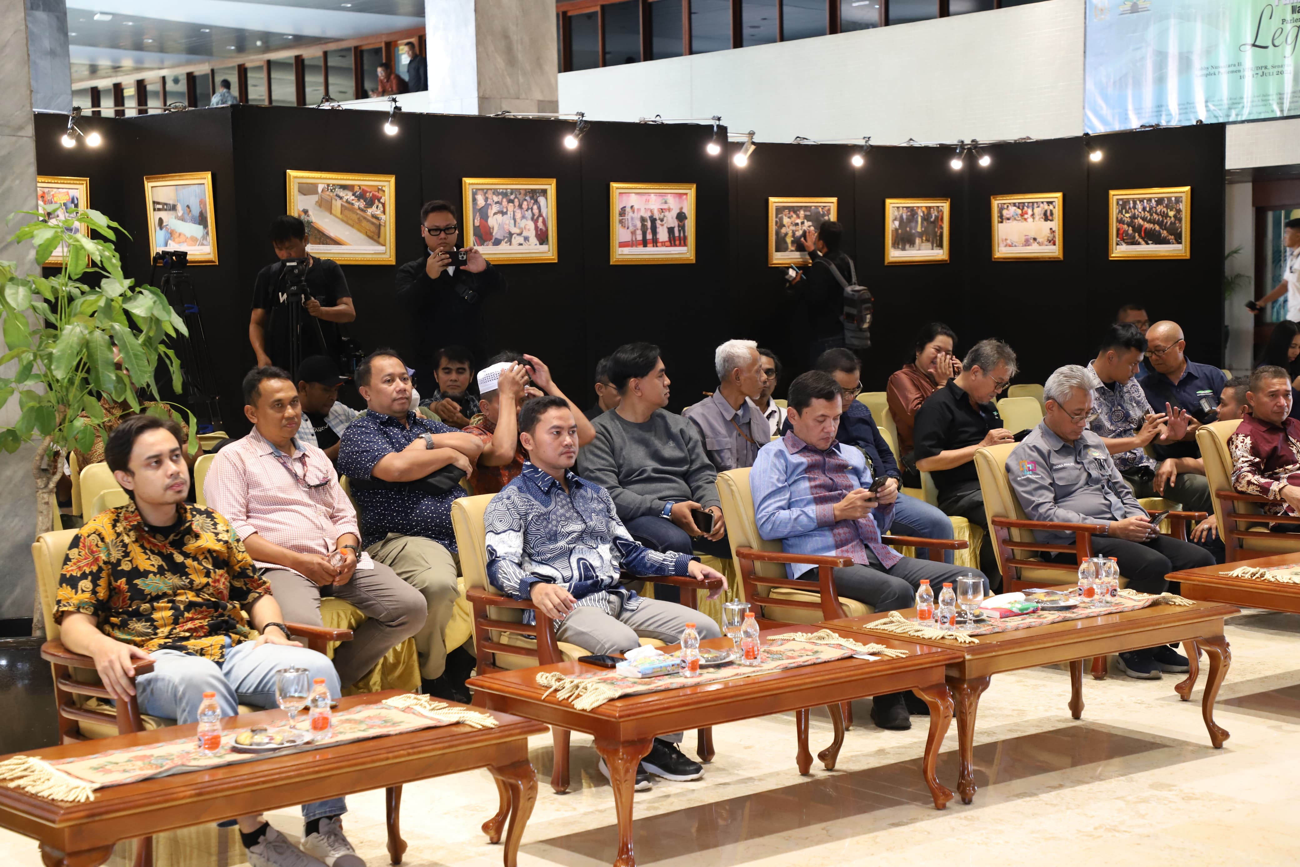 DPR Apresiasi Anugerah Jurnalistik IV dan Pameran Foto XIII KWP 2024