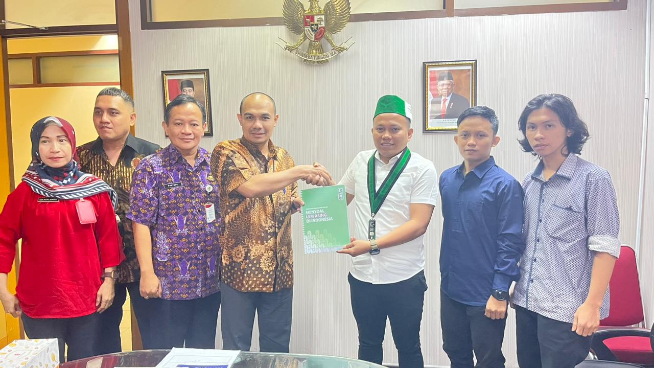 PB HMI Menyerahkan Draft Persoalan LSM Asing Ke Kemendagri