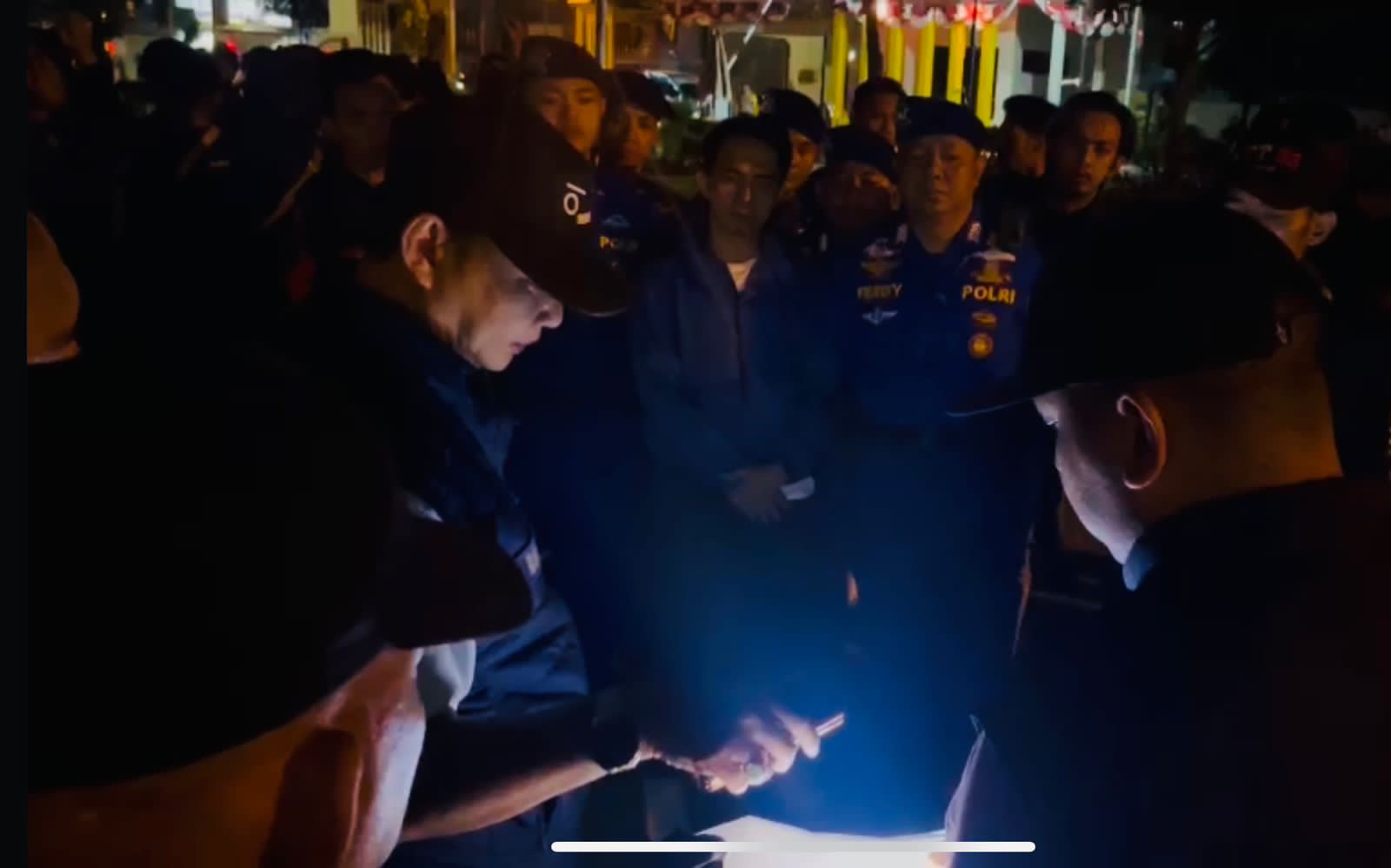 Razia Narkoba di ‘Tangga Buntung’, Tim Gabungan Polda Sumsel Amankan 3 Orang Berikut Sabu dan Alat Bong