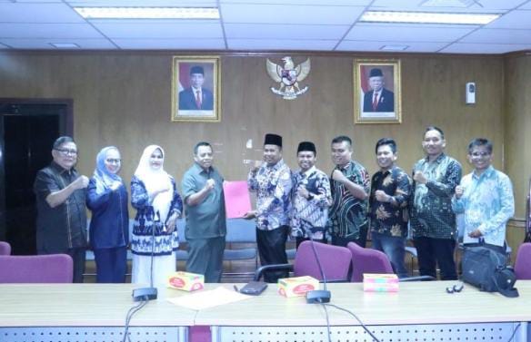 Komisi V DPRD Riau Menerima Kunker Perwakilan FKPPPK