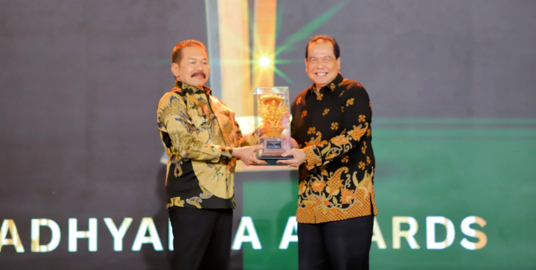 Jaksa Agung ST Burhanuddin Menerima Penghargaan Khusus dalam Adhyaksa Award 2024