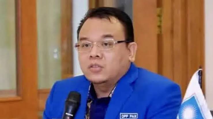 Jokowi Perlu Segera Terbitkan Surpres Pergantian Komisioner KPU Jelang Pilkada 2024