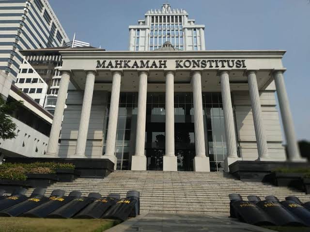 MK Gelar Sidang Uji Materi Usia Cakada 2024