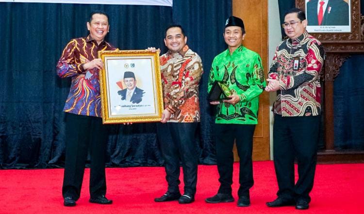 Sosialisasi Empat Pilar MPR RI bersama Majelis Nasional KAHMI, Ketua MPR RI Dorong Peningkatan Pembangunan Desa