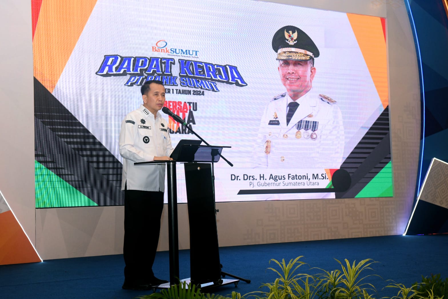 Pj Gubernur Sumut Fatoni Beri Motivasi Para Direksi dan Komisaris Guna Tingkatkan Kinerja PT Bank Sumut