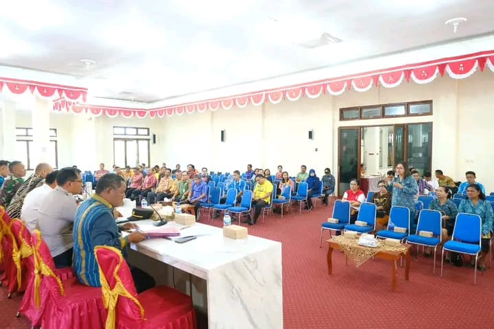 Gelar Rapat Pemantapan Persiapan HUT RI Ke-79, Ini Pesan Bupati Yohanis Dade
