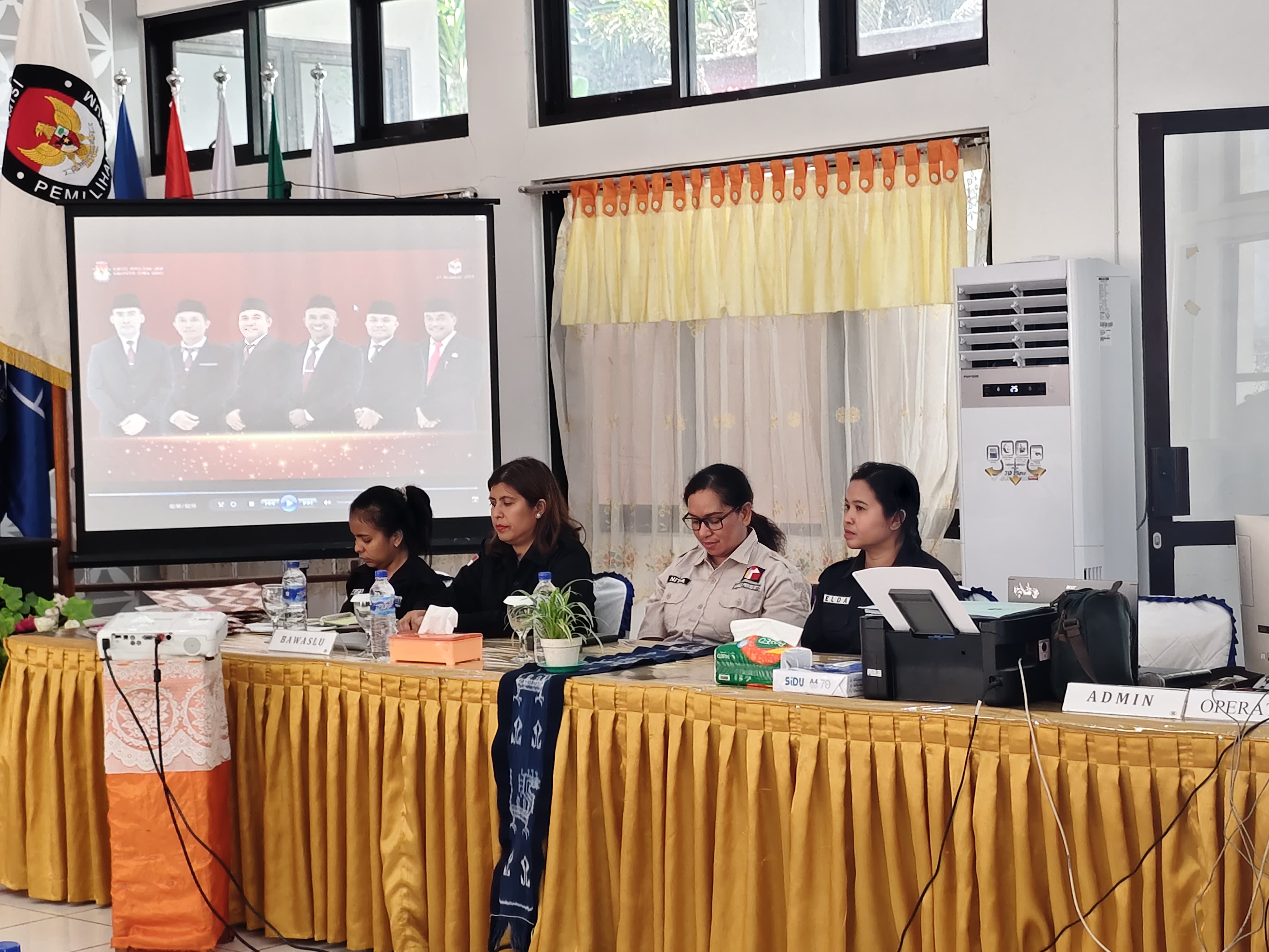 Bawaslu Sumba Barat Beberkan Rekomendasi Penting Saat Pleno DPHP Tingkat Kabupaten