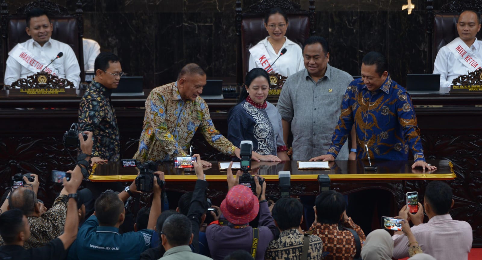 Tinjau Lokasi, Puan Pastikan Kesiapan DPR Gelar Sidang 16 Agustus